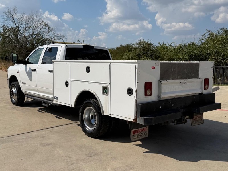 Ram 3500 Chassis Cab Vehicle Full-screen Gallery Image 04