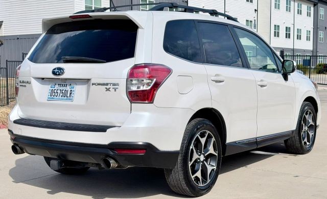 Subaru Forester Vehicle Full-screen Gallery Image 05