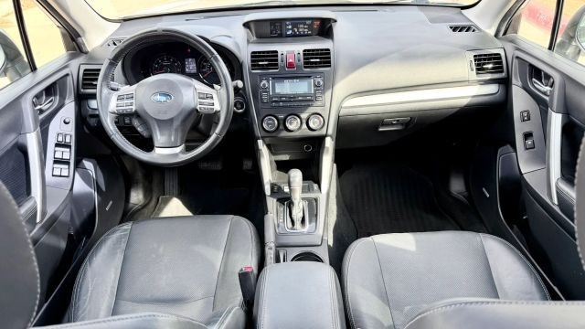 Subaru Forester Vehicle Full-screen Gallery Image 08
