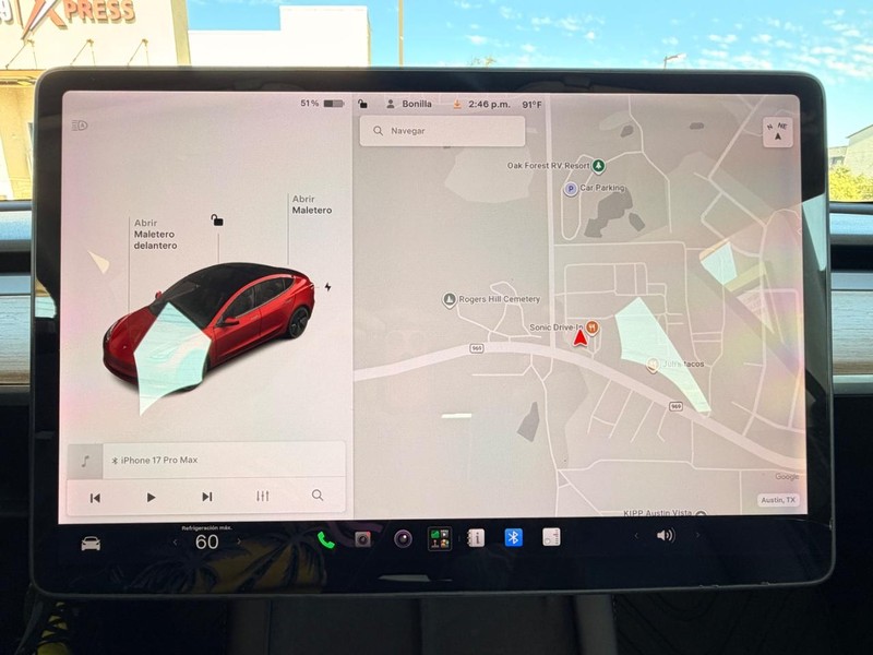 Tesla Model 3 Vehicle Full-screen Gallery Image 17