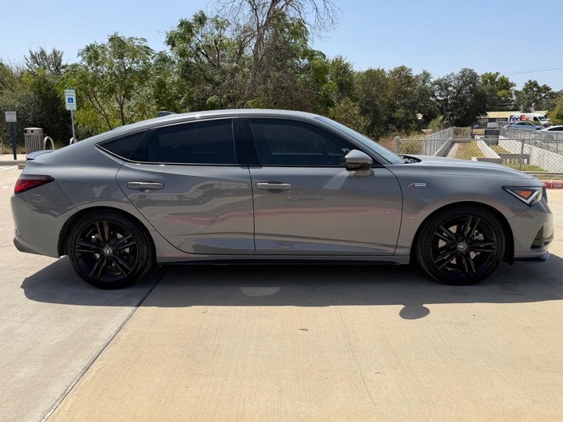 Acura Integra Vehicle Full-screen Gallery Image 07
