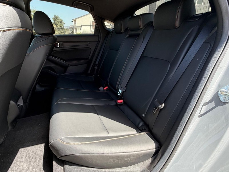 Acura Integra Vehicle Full-screen Gallery Image 18