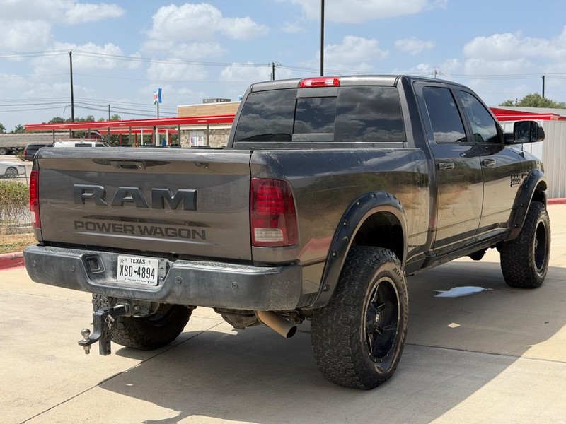Ram 2500 Vehicle Full-screen Gallery Image 06