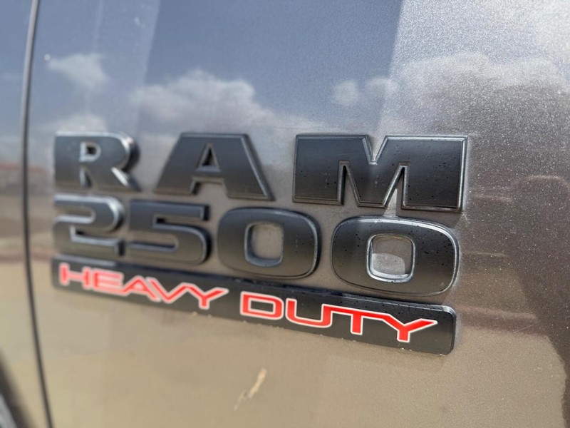 Ram 2500 Vehicle Full-screen Gallery Image 20