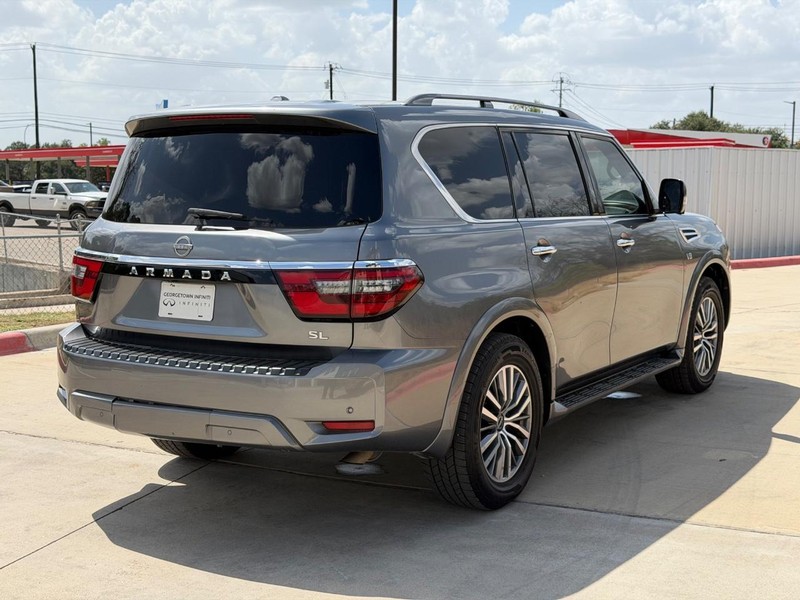 Nissan Armada Vehicle Full-screen Gallery Image 06
