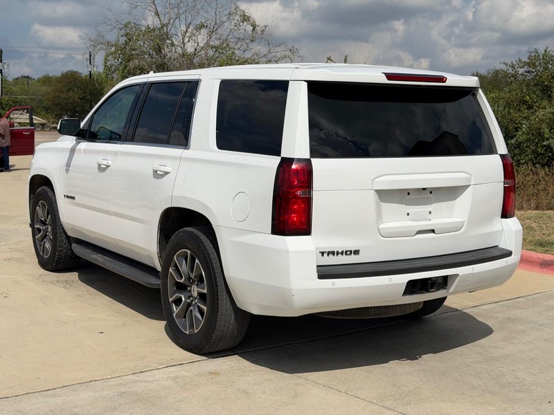Chevrolet Tahoe Vehicle Full-screen Gallery Image 04