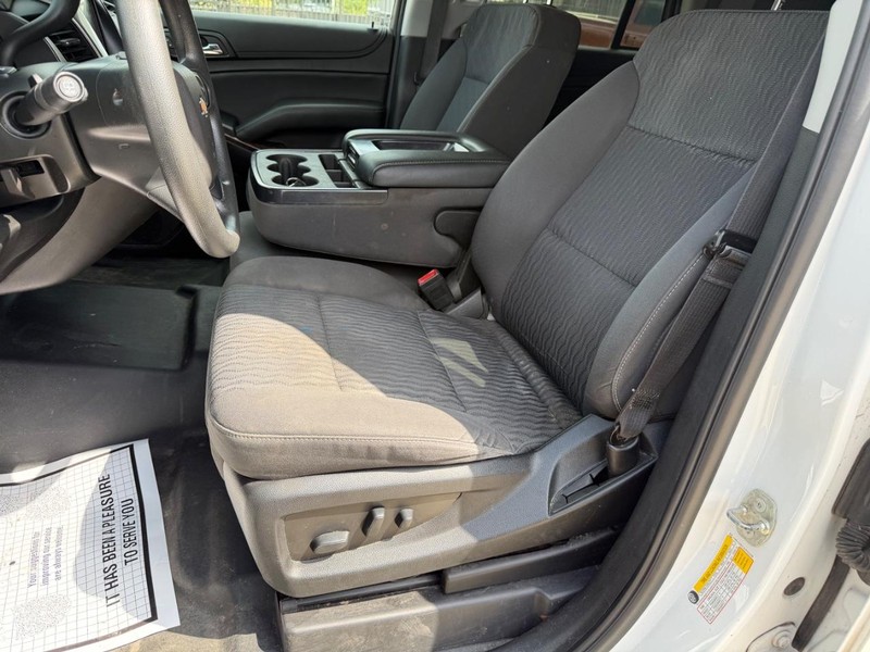 Chevrolet Tahoe Vehicle Full-screen Gallery Image 12