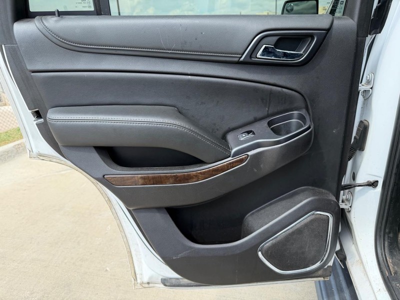 Chevrolet Tahoe Vehicle Full-screen Gallery Image 16