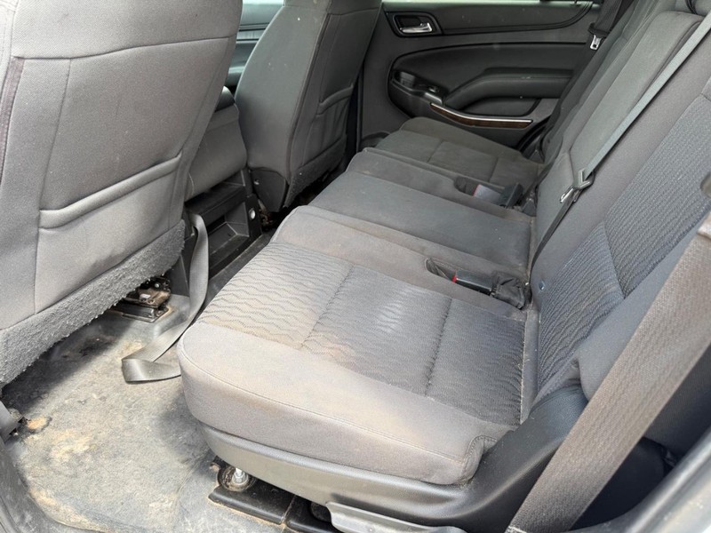Chevrolet Tahoe Vehicle Full-screen Gallery Image 17