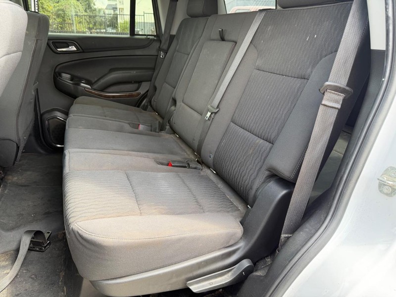 Chevrolet Tahoe Vehicle Full-screen Gallery Image 18