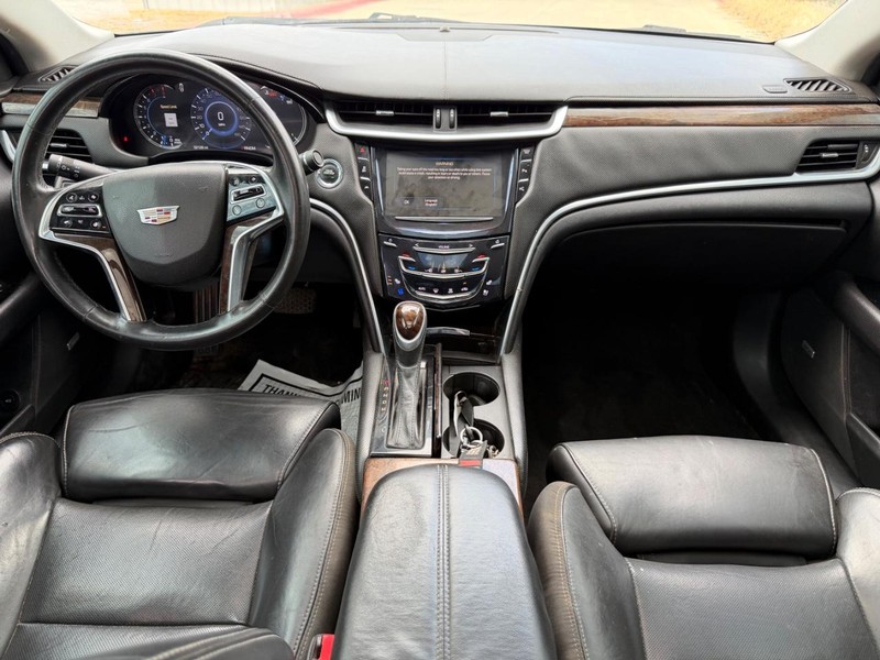 Cadillac XTS Vehicle Full-screen Gallery Image 20