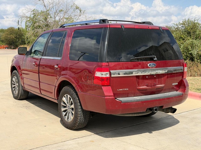 Ford Expedition Vehicle Full-screen Gallery Image 04