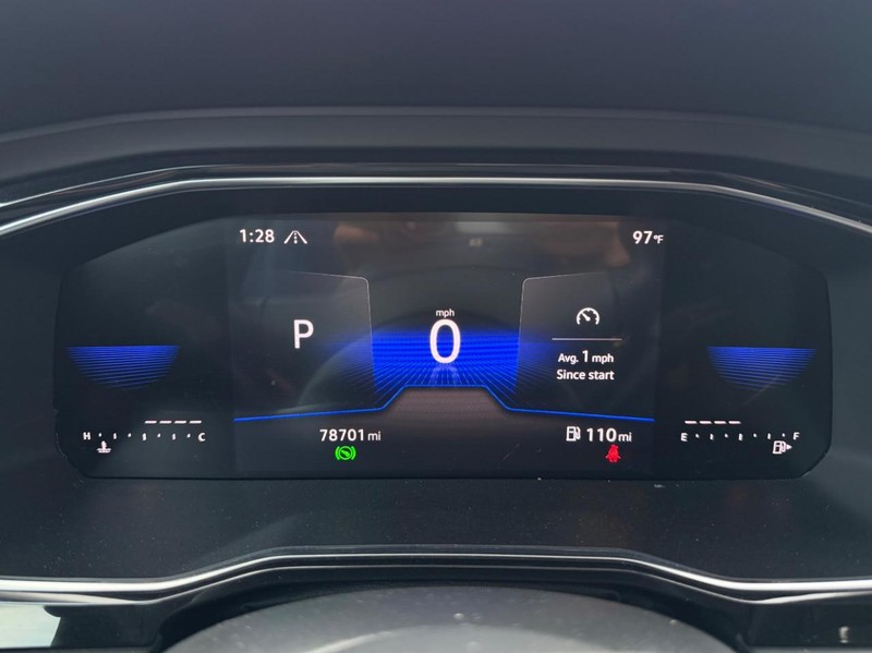Volkswagen Jetta Vehicle Full-screen Gallery Image 13