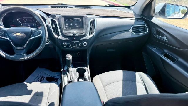 Chevrolet Equinox Vehicle Full-screen Gallery Image 08