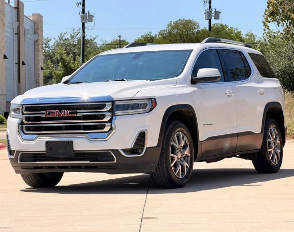 GMC Acadia Vehicle Full-screen Gallery Image 02