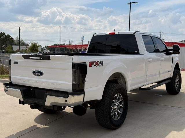 Ford Super Duty F-250 SRW Vehicle Full-screen Gallery Image 06