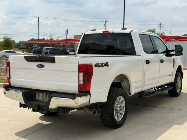 Ford Super Duty F-250 SRW Vehicle Full-screen Gallery Image 06