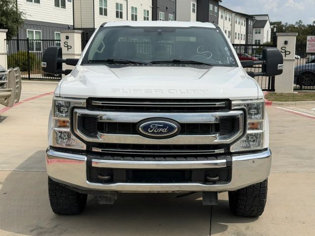 Ford Super Duty F-250 SRW Vehicle Full-screen Gallery Image 09