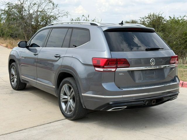 Volkswagen Atlas Vehicle Full-screen Gallery Image 04