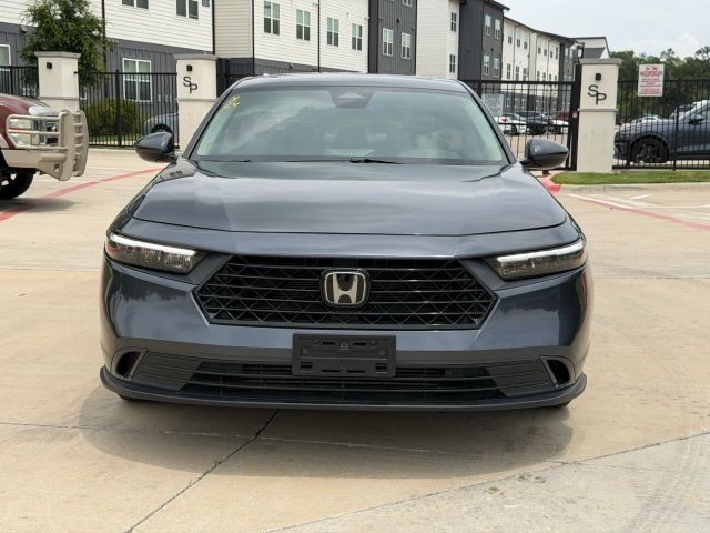 Honda Accord Sedan Vehicle Full-screen Gallery Image 09