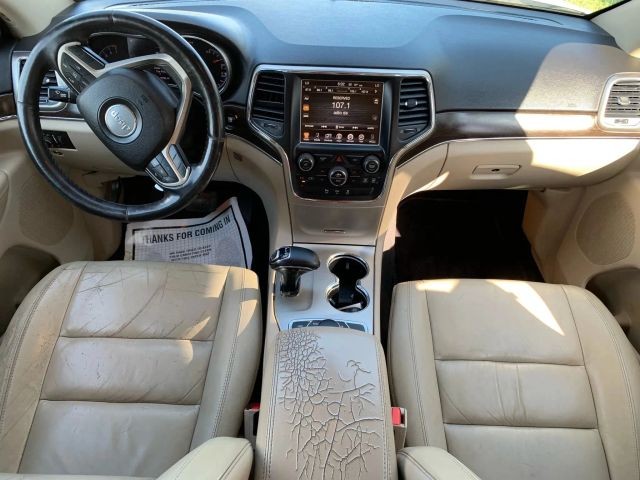Jeep Grand Cherokee Vehicle Full-screen Gallery Image 11