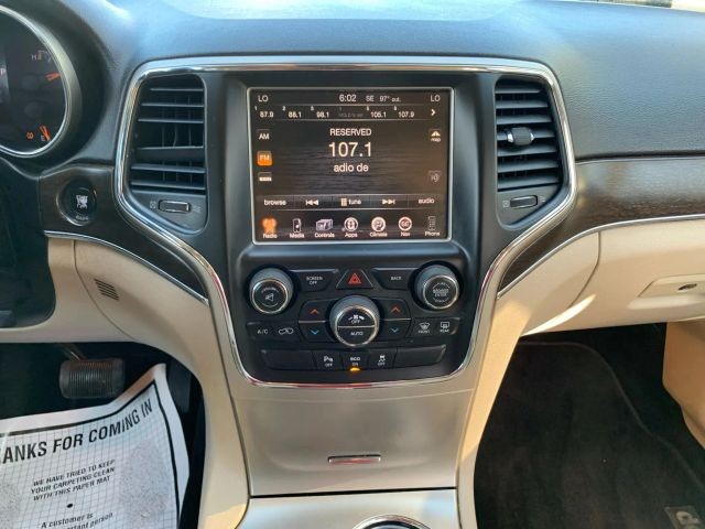 Jeep Grand Cherokee Vehicle Full-screen Gallery Image 12