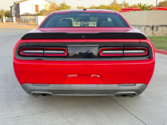 Dodge Challenger Vehicle Full-screen Gallery Image 05