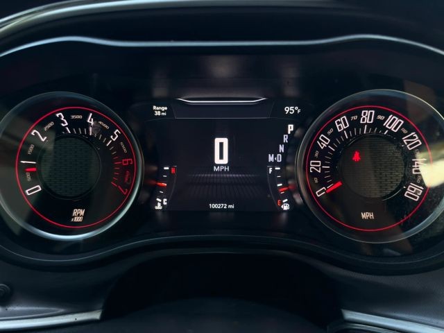 Dodge Challenger Vehicle Full-screen Gallery Image 14