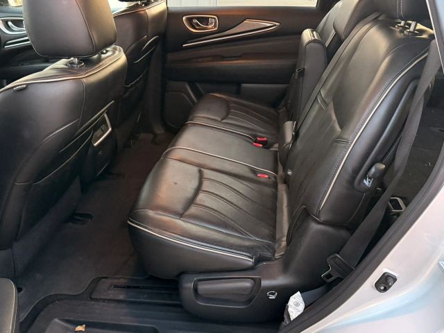 INFINITI QX60 Vehicle Full-screen Gallery Image 12