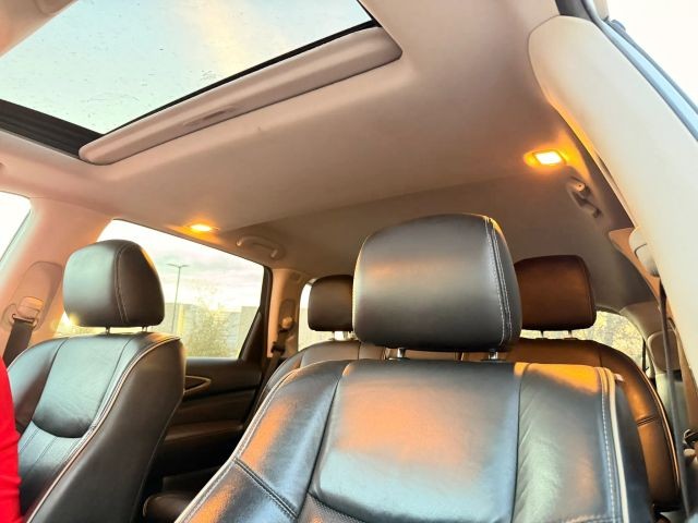 INFINITI QX60 Vehicle Full-screen Gallery Image 15