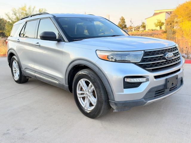 Ford Explorer Vehicle Full-screen Gallery Image 08