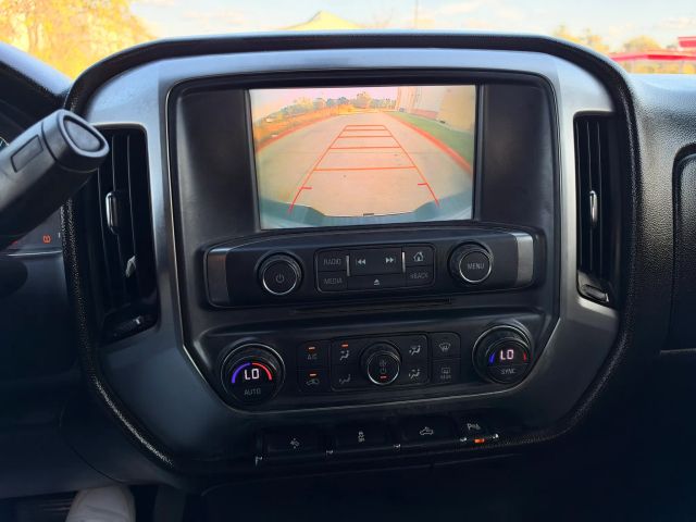 Chevrolet Silverado 1500 Vehicle Full-screen Gallery Image 14