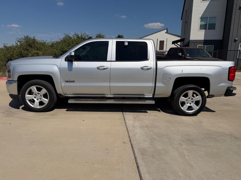 Chevrolet Silverado 1500 Vehicle Full-screen Gallery Image 03