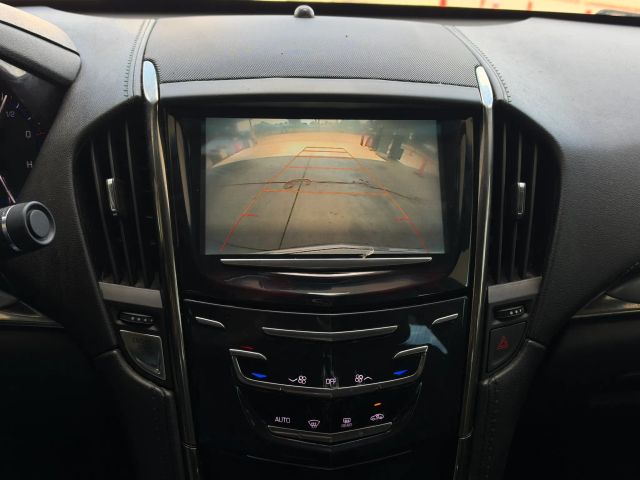 Cadillac ATS Sedan Vehicle Full-screen Gallery Image 16