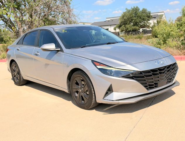 Hyundai Elantra Vehicle Full-screen Gallery Image 08