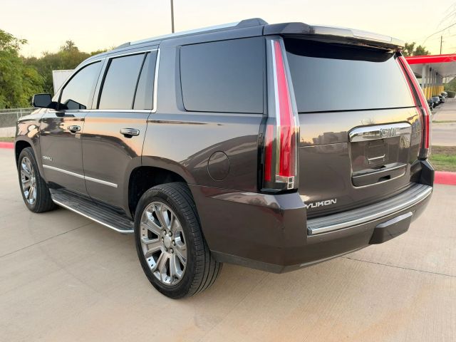 GMC Yukon Vehicle Full-screen Gallery Image 04