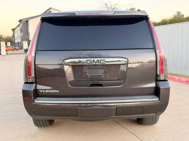 GMC Yukon Vehicle Full-screen Gallery Image 05