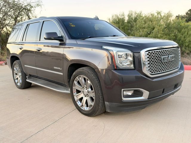 GMC Yukon Vehicle Full-screen Gallery Image 08
