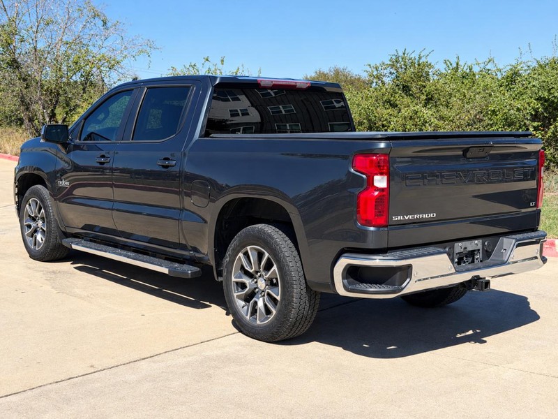 Chevrolet Silverado 1500 Vehicle Full-screen Gallery Image 03