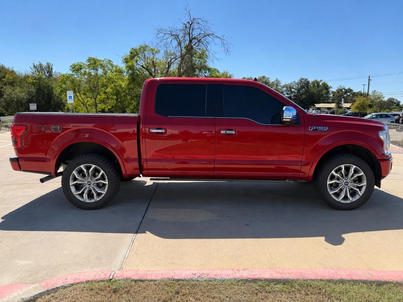 Ford F-150 Vehicle Full-screen Gallery Image 06