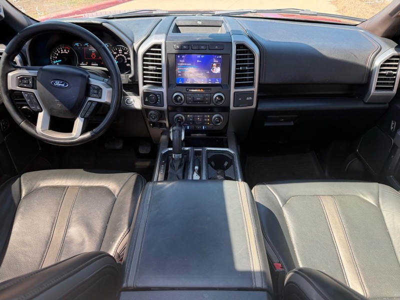 Ford F-150 Vehicle Full-screen Gallery Image 19
