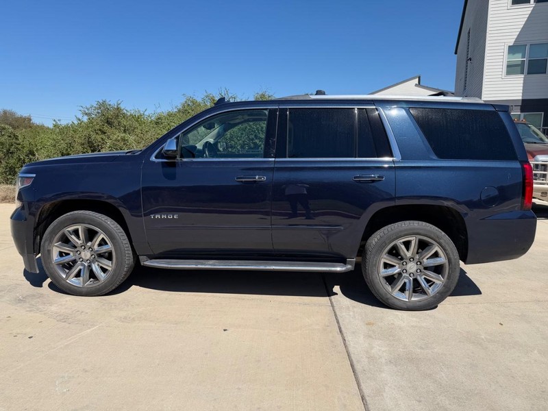 Chevrolet Tahoe Vehicle Full-screen Gallery Image 03