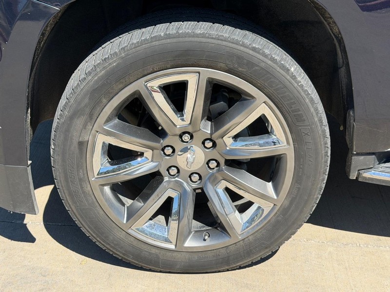 Chevrolet Tahoe Vehicle Full-screen Gallery Image 25