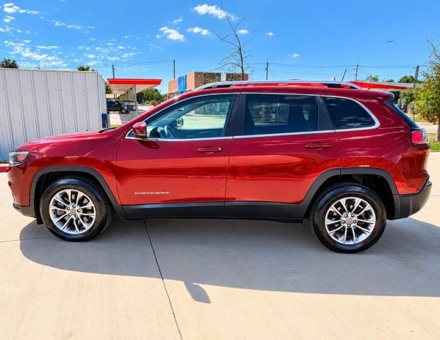 Jeep Cherokee Vehicle Full-screen Gallery Image 03