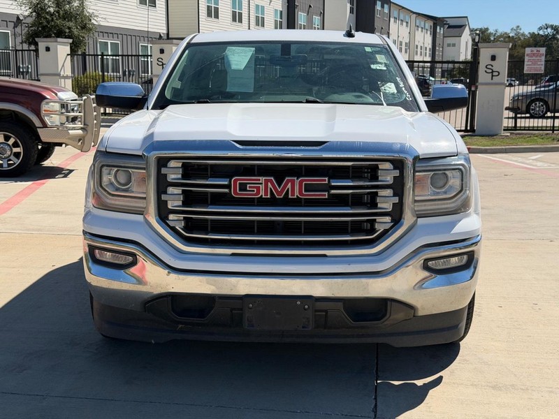 GMC Sierra 1500 Vehicle Full-screen Gallery Image 09