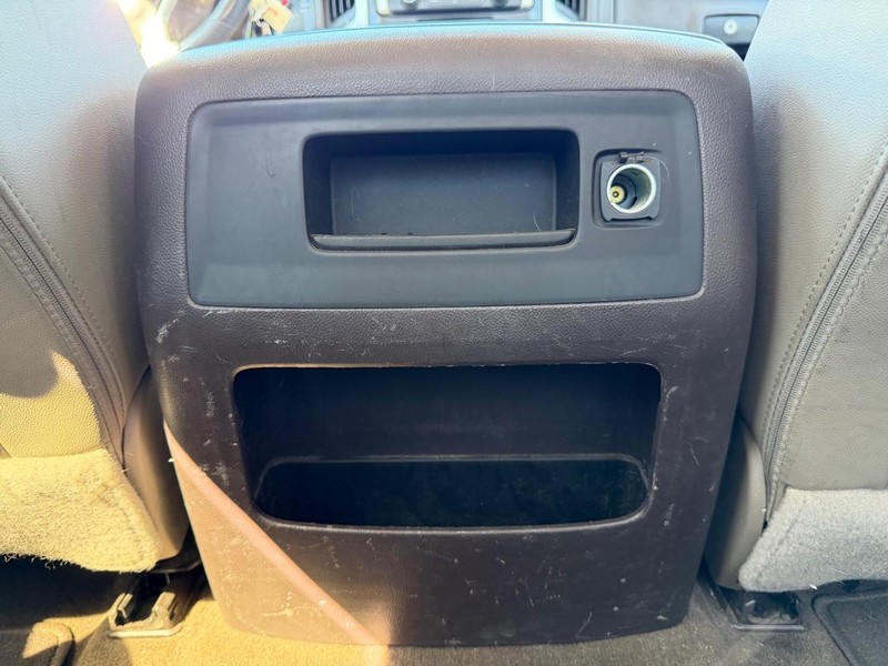 GMC Sierra 1500 Vehicle Full-screen Gallery Image 19