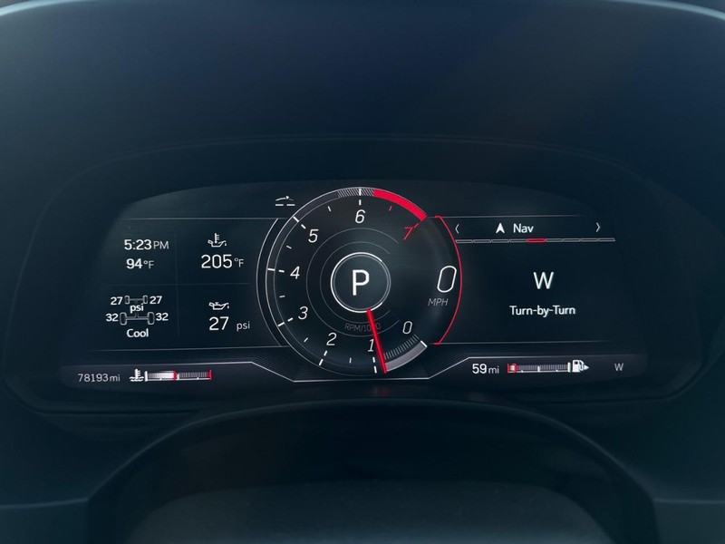Cadillac CT4 Vehicle Full-screen Gallery Image 13
