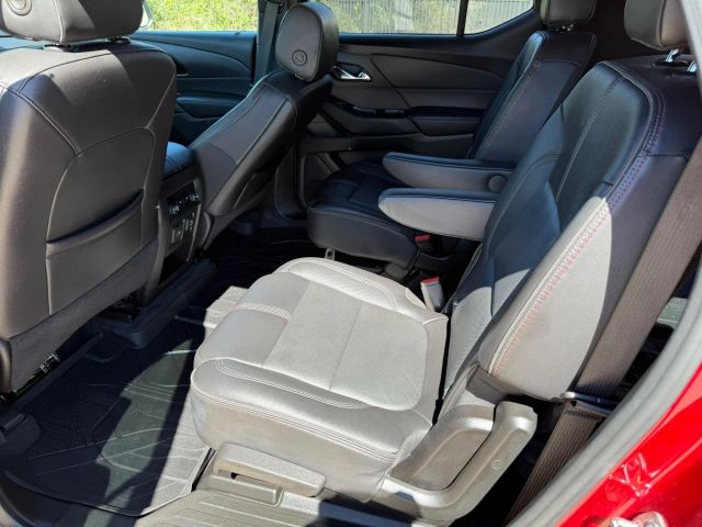 Chevrolet Traverse Vehicle Full-screen Gallery Image 13