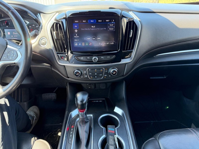 Chevrolet Traverse Vehicle Full-screen Gallery Image 11