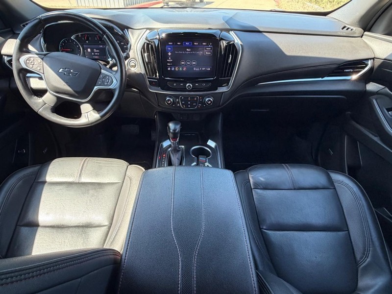 Chevrolet Traverse Vehicle Full-screen Gallery Image 16